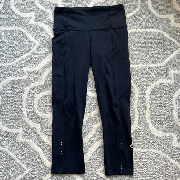 LULULEMON fast and free reflective crop - Picture 1 of 4